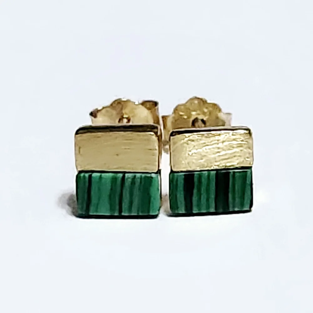 Malachite square stud Silver Earrings - Picture 6 of 8